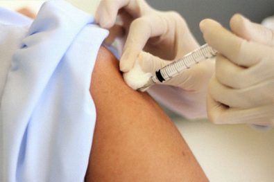 doctors-explain-that-getting-the-flu-shot-may-have-certain-side-effects
