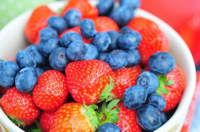 new-study-finds-that-foods-rich-in-flavonoids-help-lower-blood-pressure-through-gut-bacteria