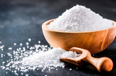 adding-salt-to-your-meals-may-shorten-your-lifespan