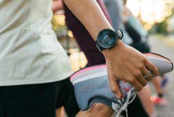 you-can-lose-2-pounds-and-walk-40-more-minutes-with-the-help-of-a-fitness-tracker