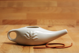cdc-survey-finds-that-too-many-people-use-neti-pots-and-vaporizers-unsafely