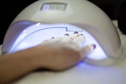 skin-cancer-risk-increases-with-the-use-of-uv-nail-dryers-of-gel-nail-polish