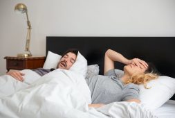 new-poll-by-sleepless-adults-tackles-solutions-on-how-to-stop-snoring