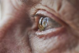 early-signs-of-alzheimers-disease-may-be-spotted-with-changes-in-the-eye