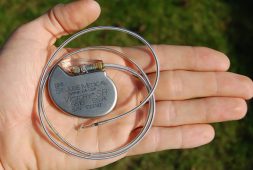 an-innovative-pacemaker-that-recharges-itself-with-the-use-of-the-heartbeat
